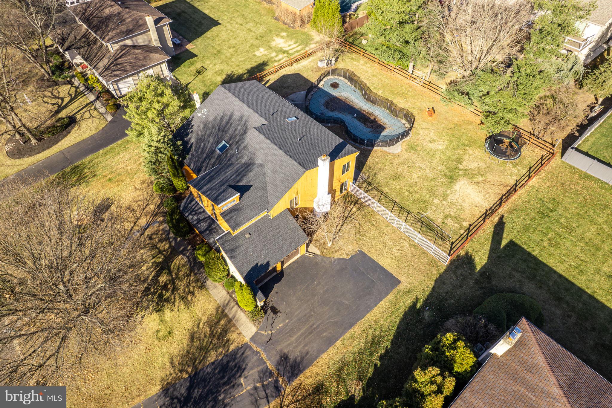 HUNTINGDON VALLEY - Residential