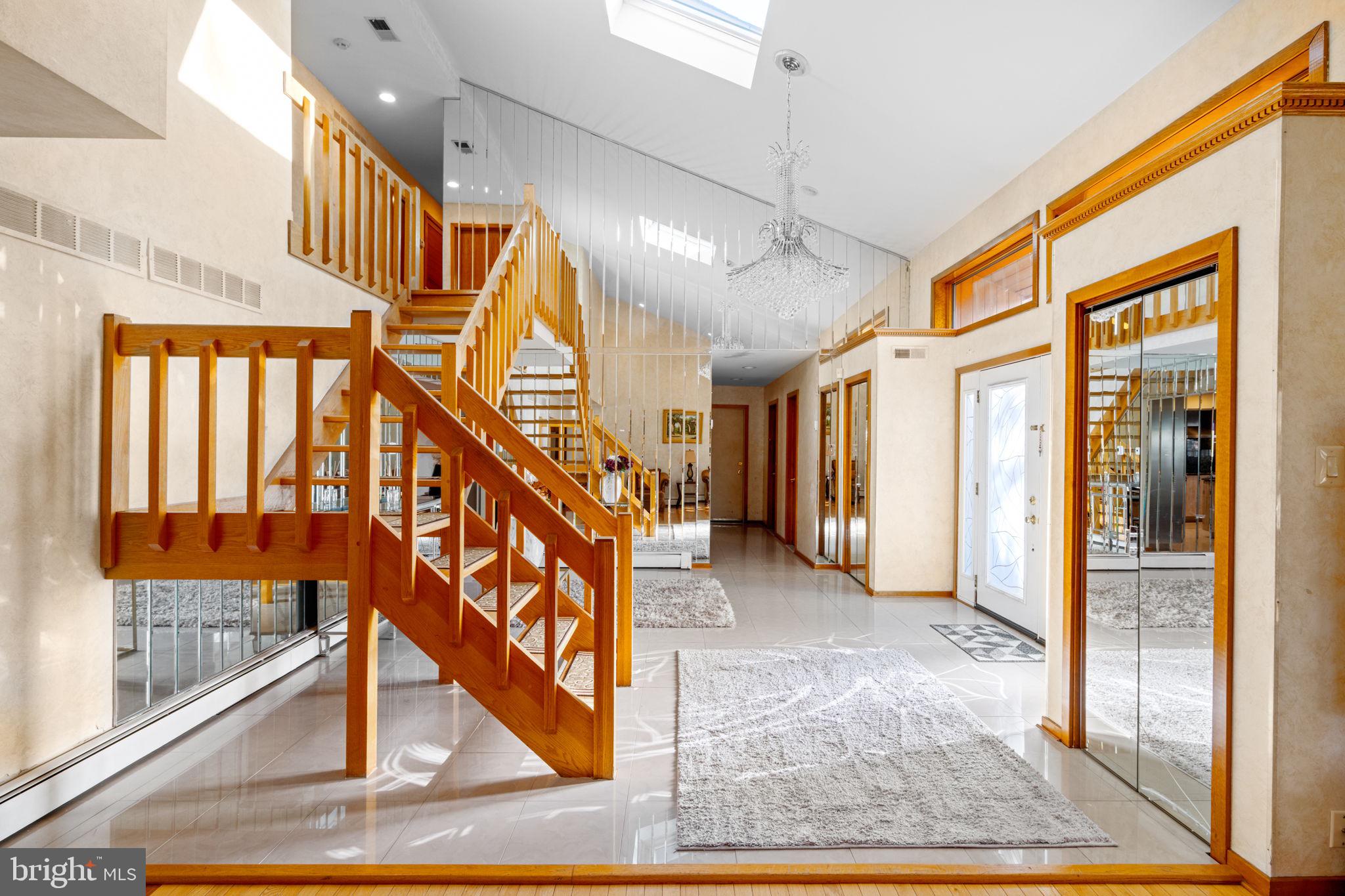 HUNTINGDON VALLEY - Residential