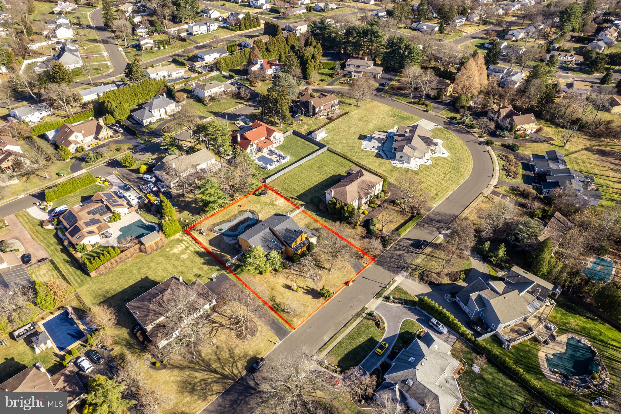 HUNTINGDON VALLEY - Residential