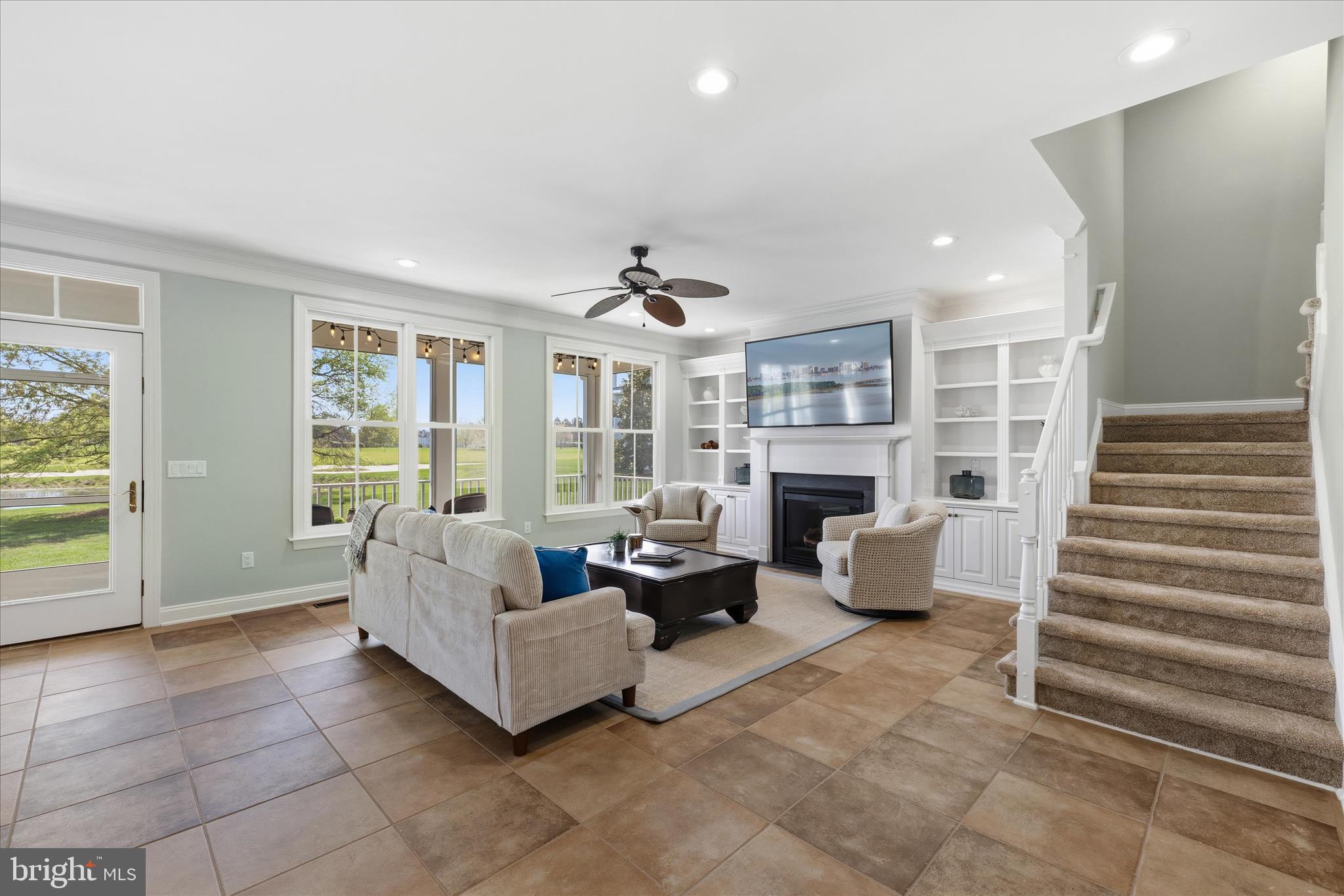 PENINSULA - Residential