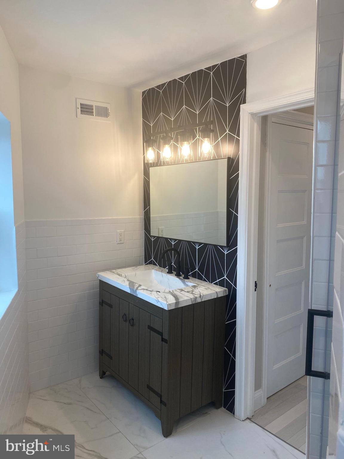 GERMANTOWN - Residential Lease