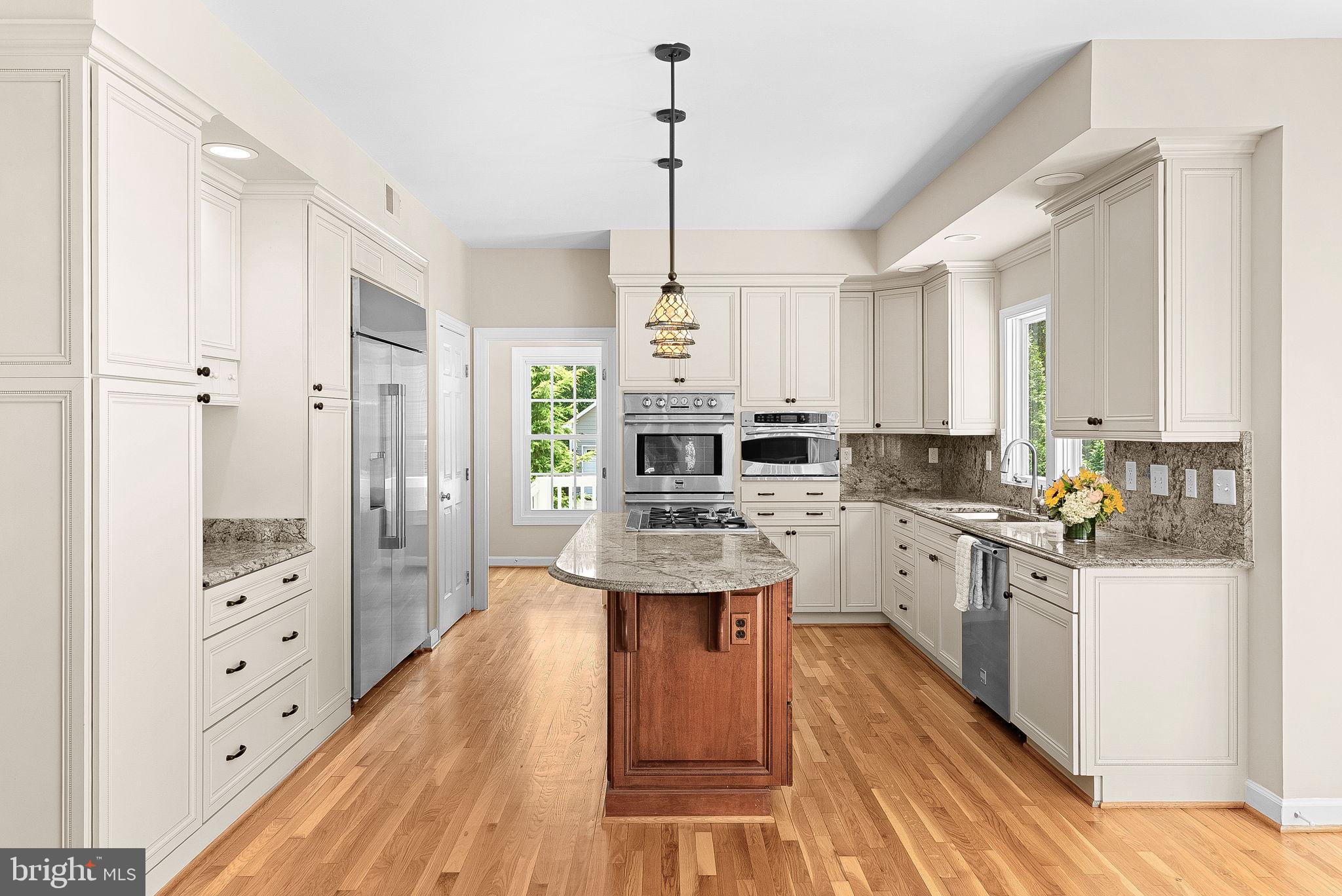 BROOKSIDE - Residential