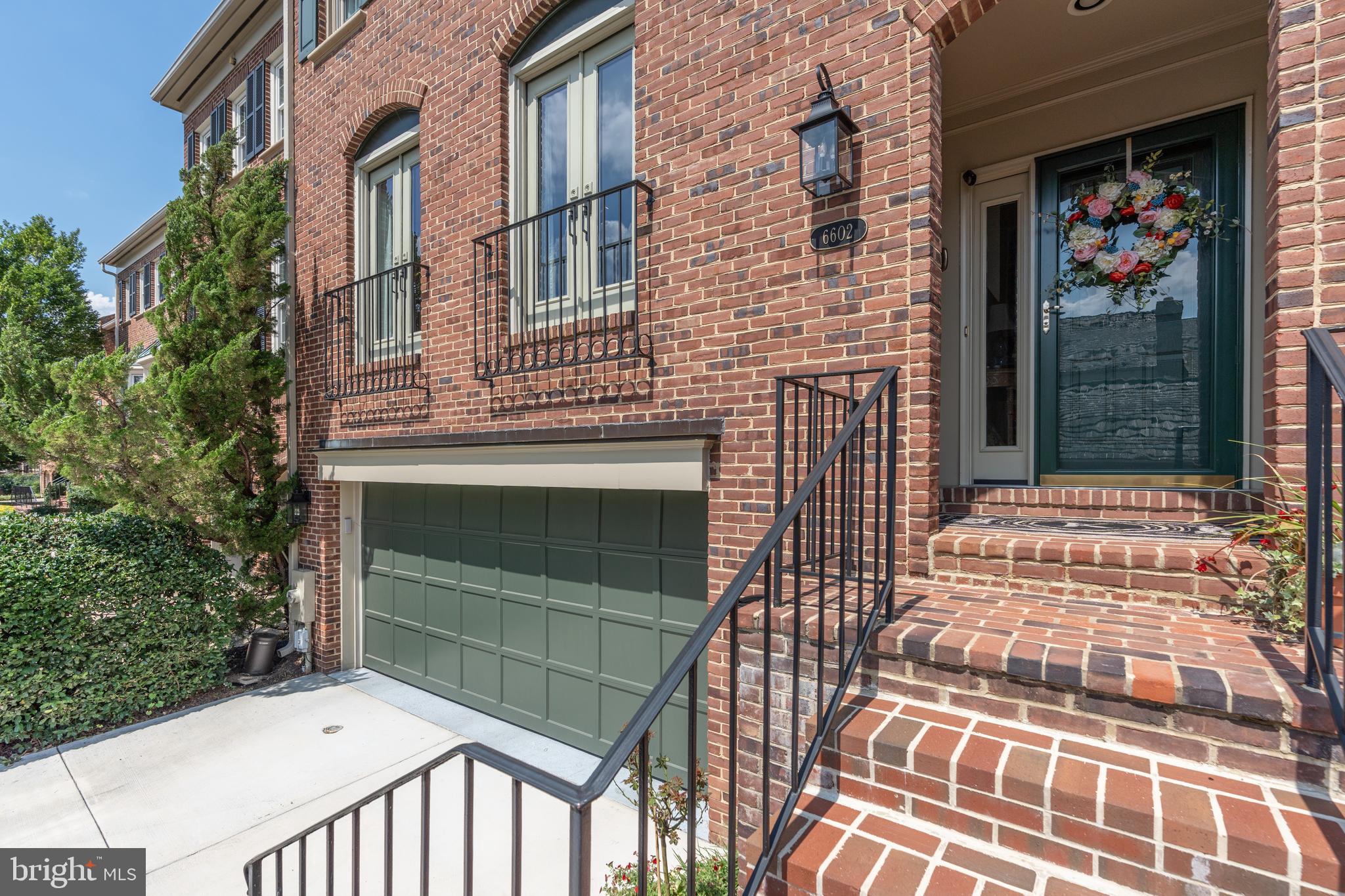MADISON OF MCLEAN - Residential