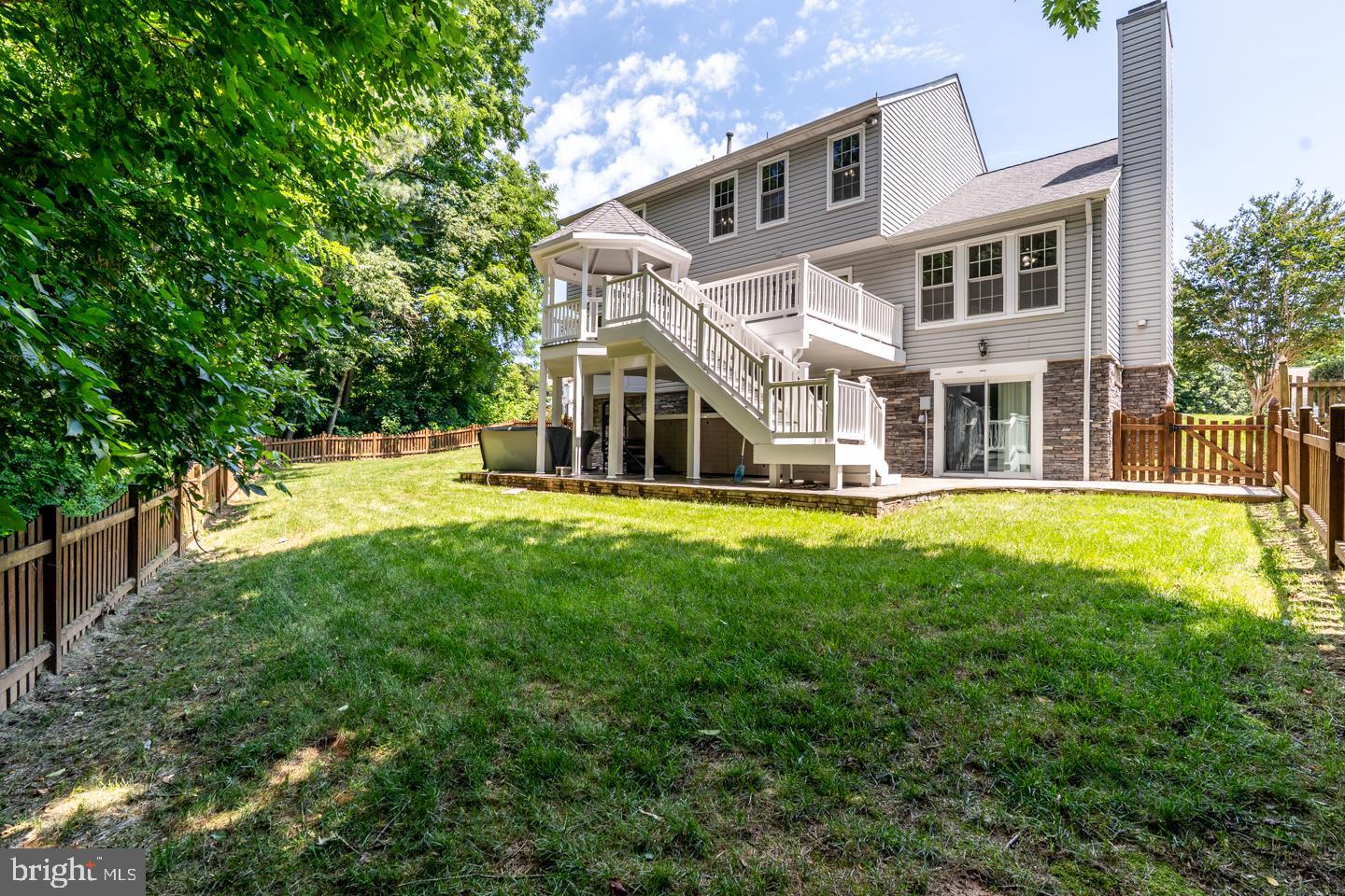 BLOOMS CROSSING - Residential