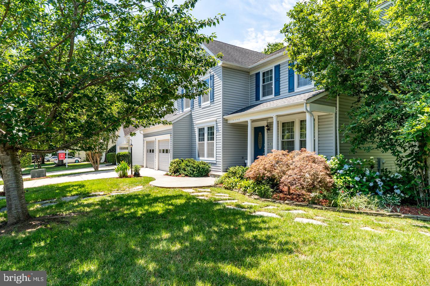BLOOMS CROSSING - Residential