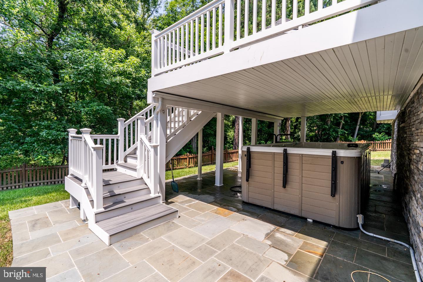 BLOOMS CROSSING - Residential