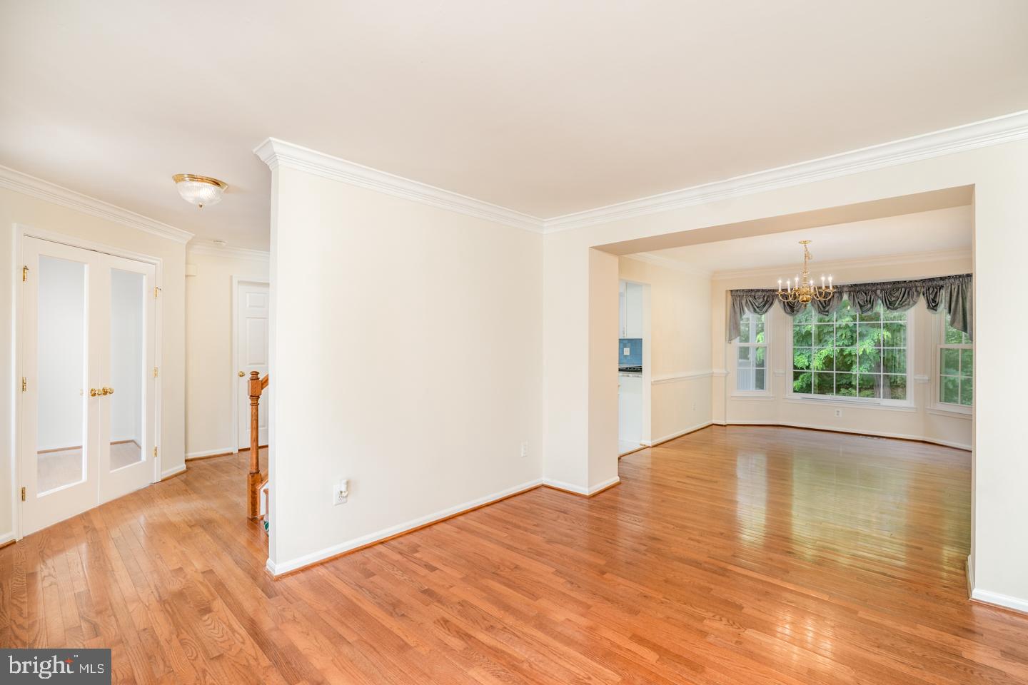 BLOOMS CROSSING - Residential