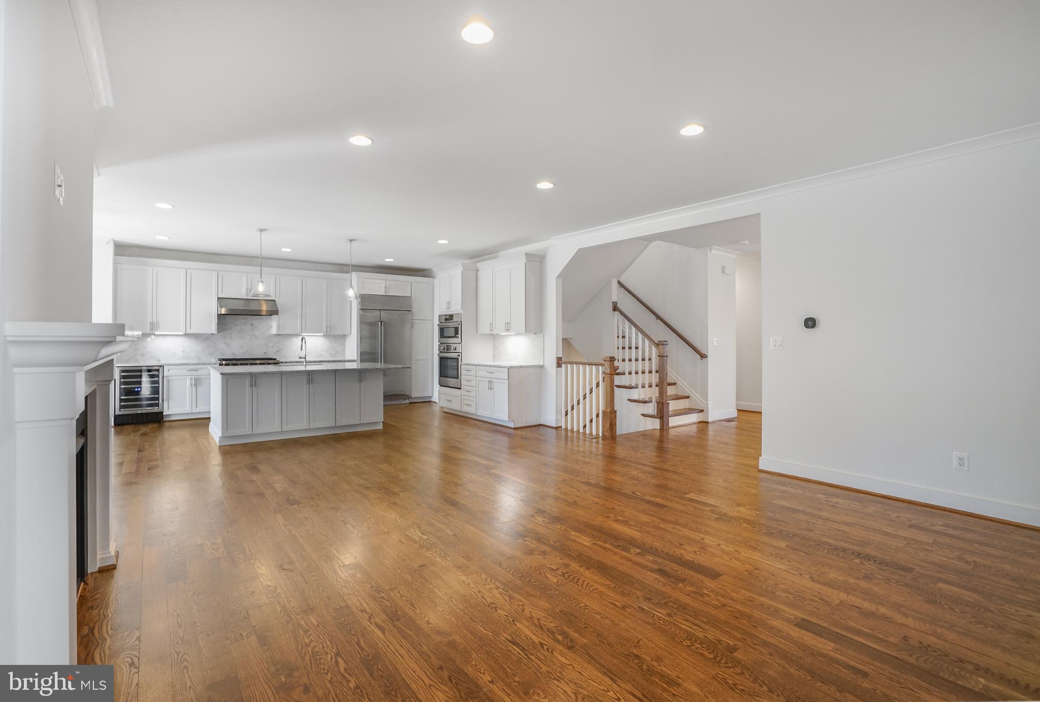 RIDGEVIEW - Residential