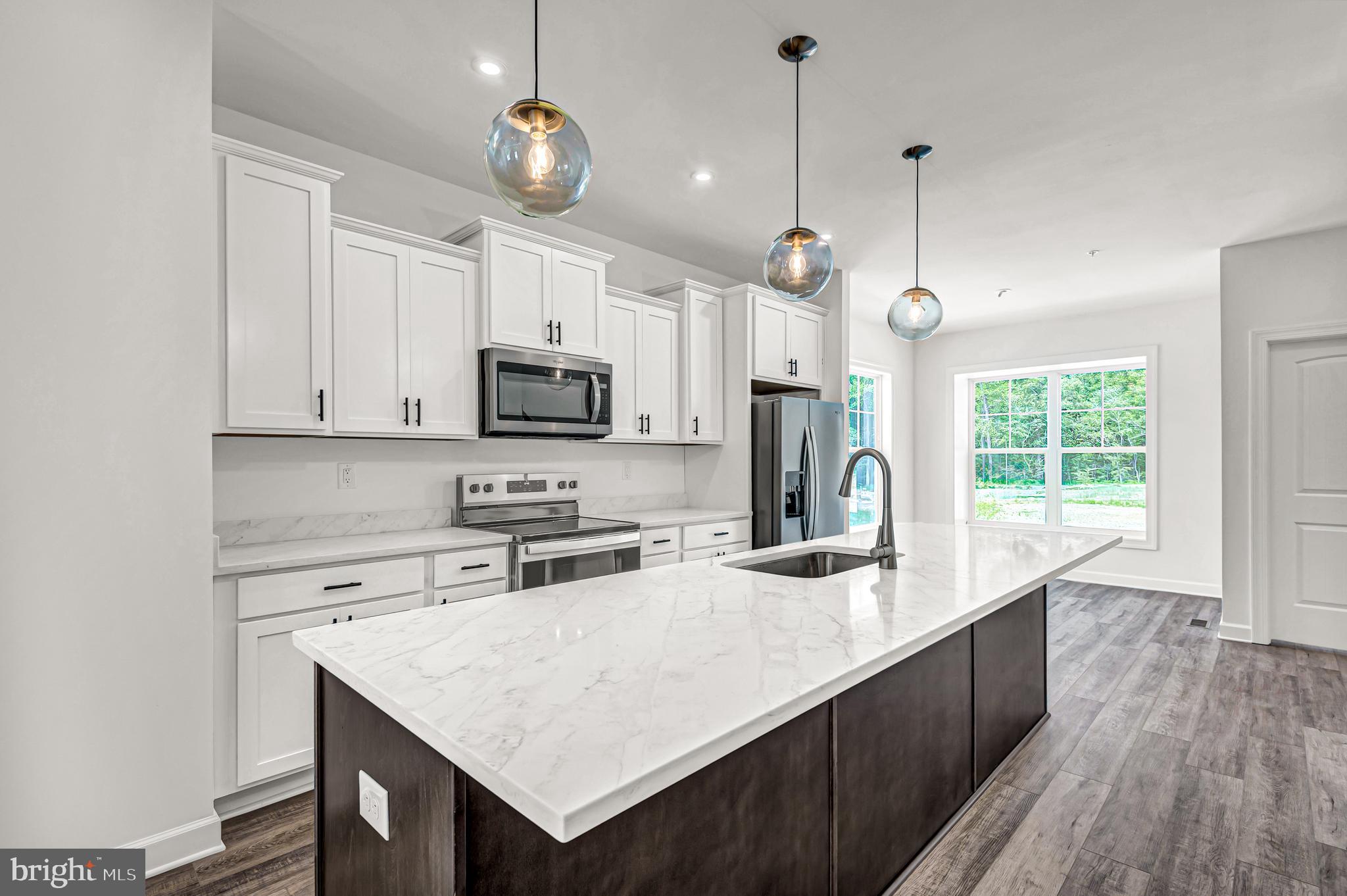 HOLLY OAKS - Residential