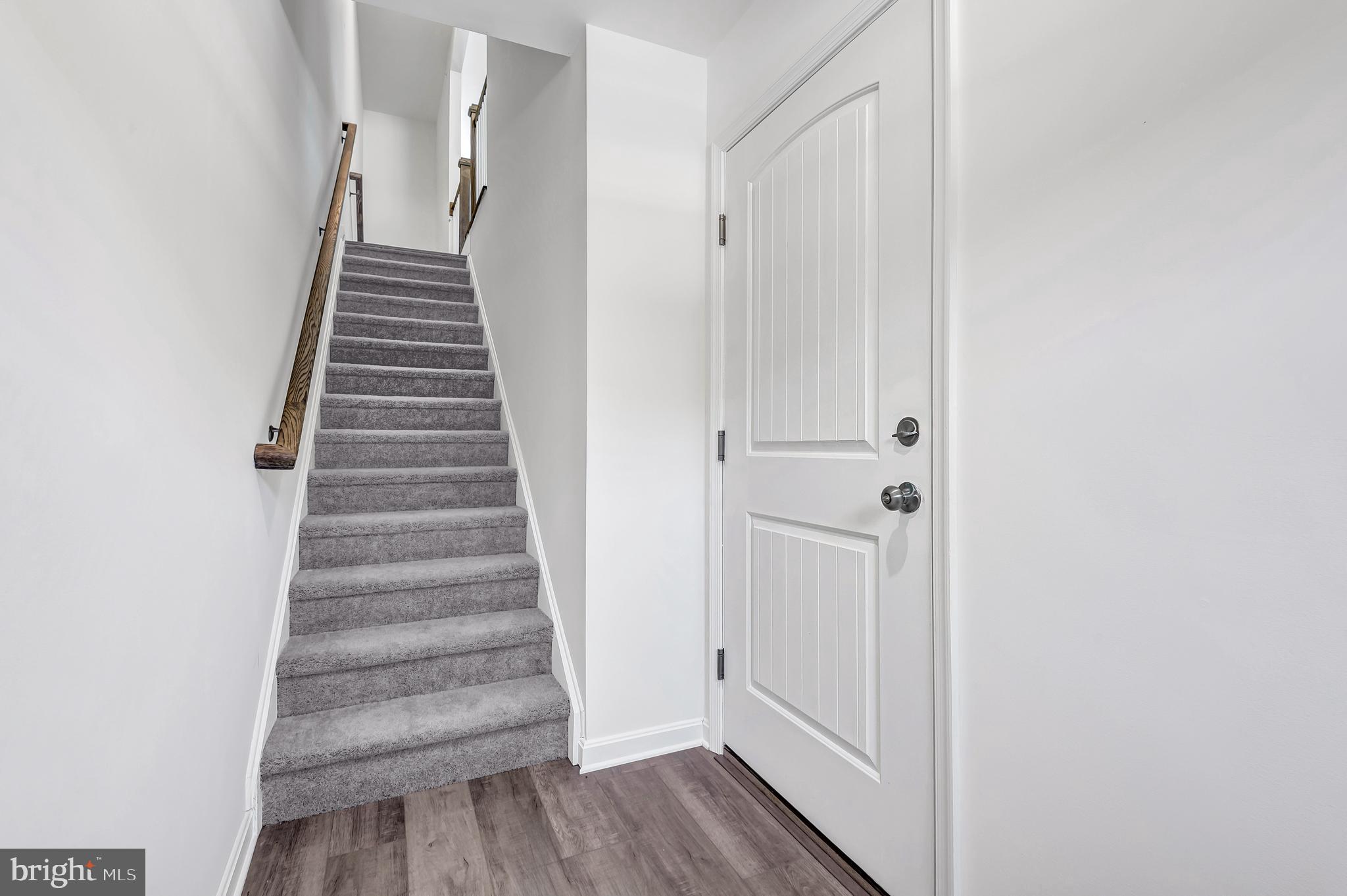 HOLLY OAKS - Residential