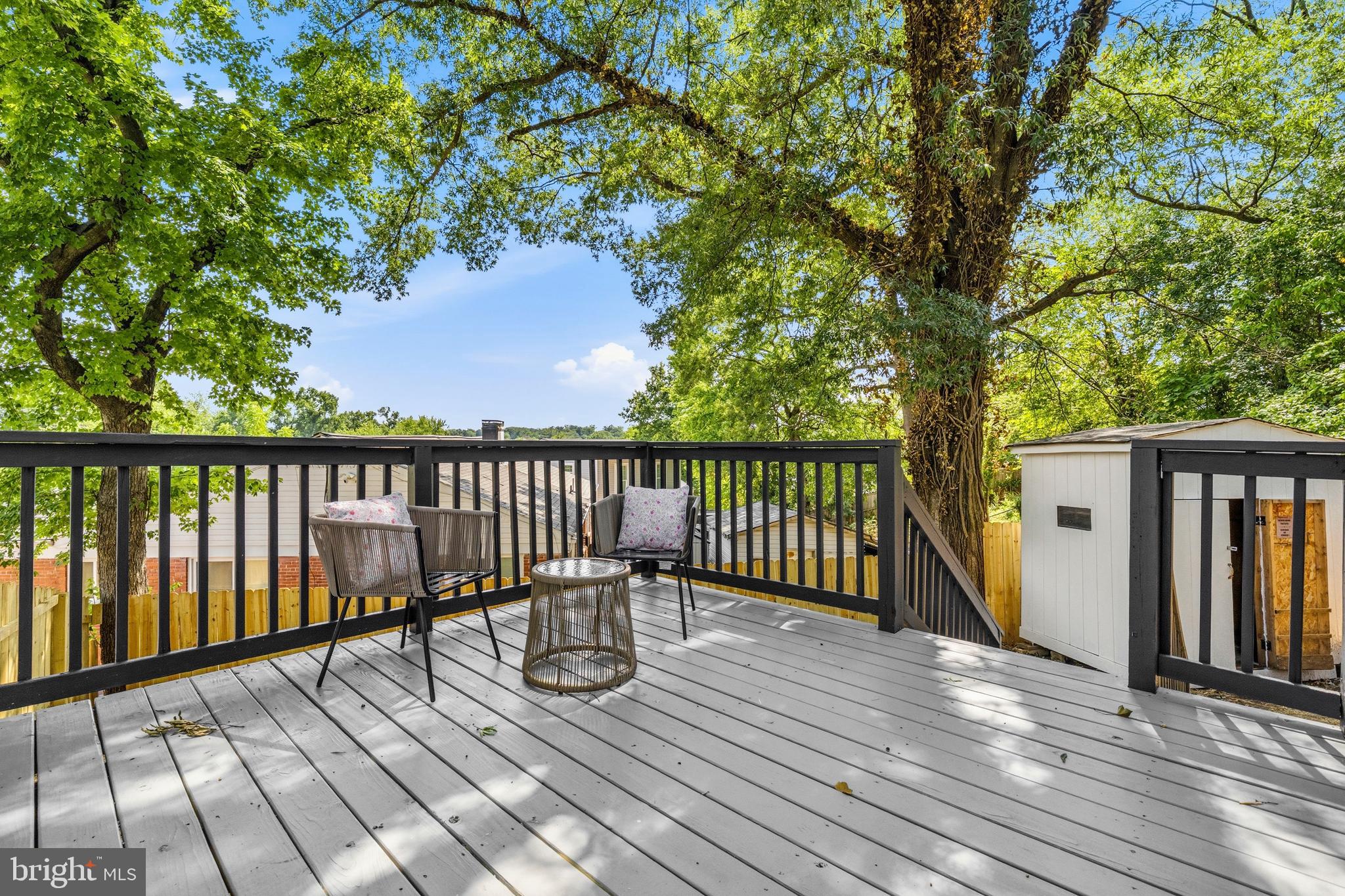 WOODLAWN- FELDMANS ADDN - Residential