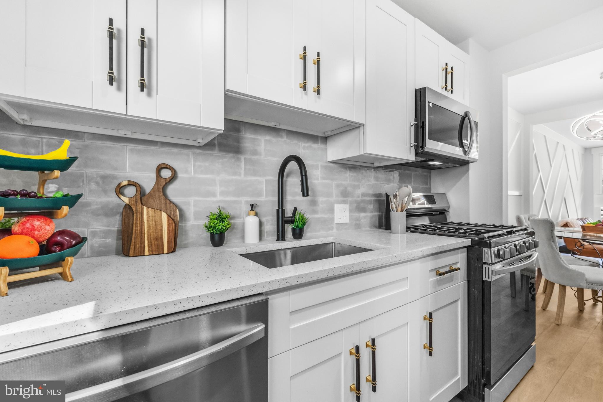 WOODLAWN- FELDMANS ADDN - Residential