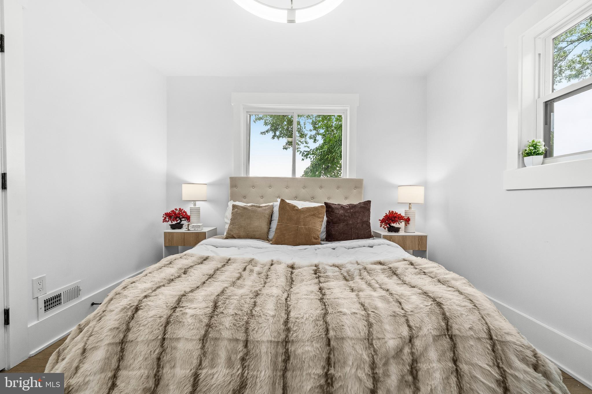 WOODLAWN- FELDMANS ADDN - Residential
