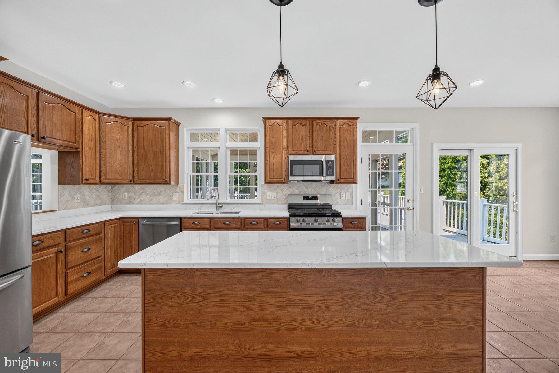 GROVEMONT - Residential