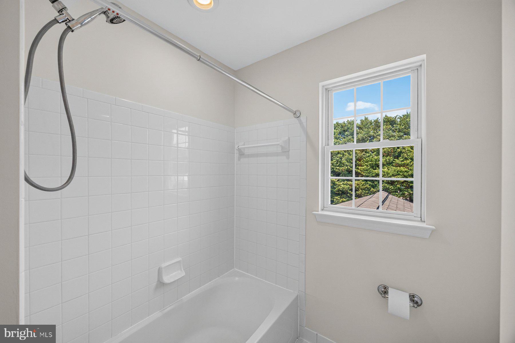 GROVEMONT - Residential