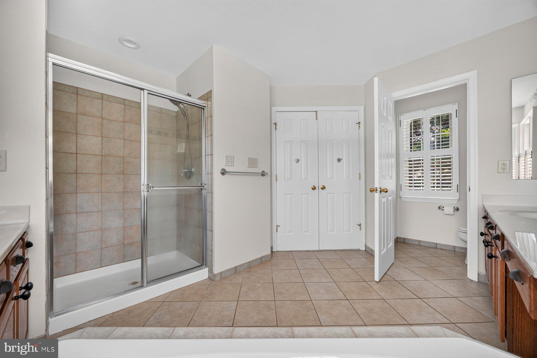 GROVEMONT - Residential