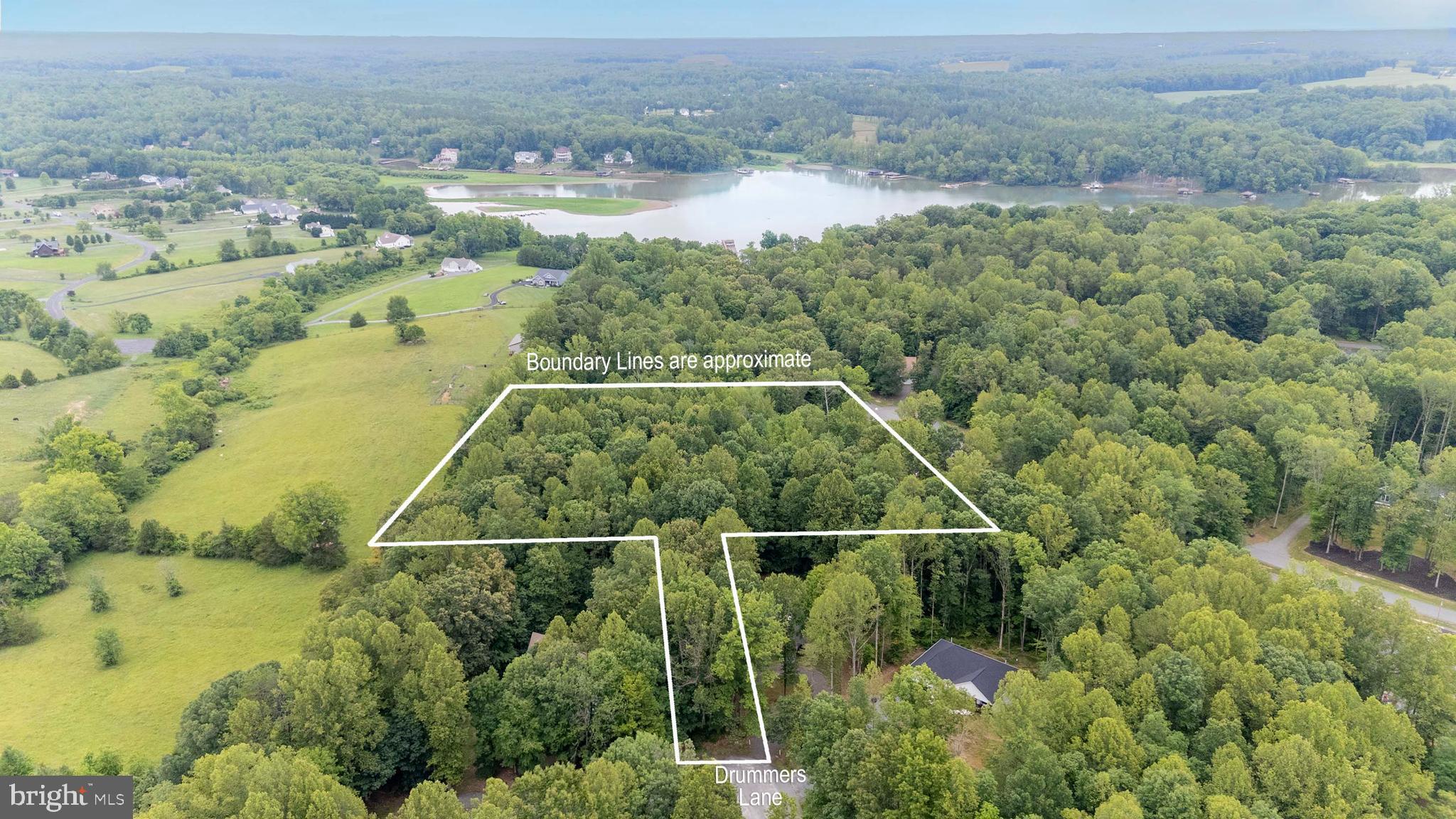 ROLLING WOODS - Land