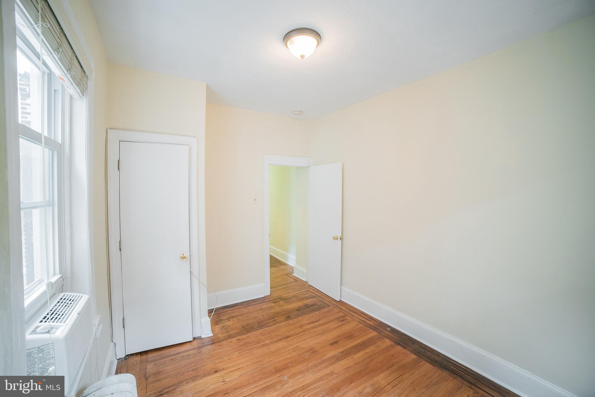 SOUTH STREET - Residential Income