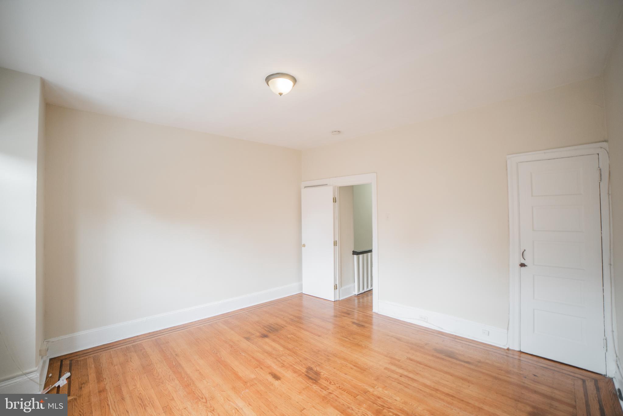 SOUTH STREET - Residential Income