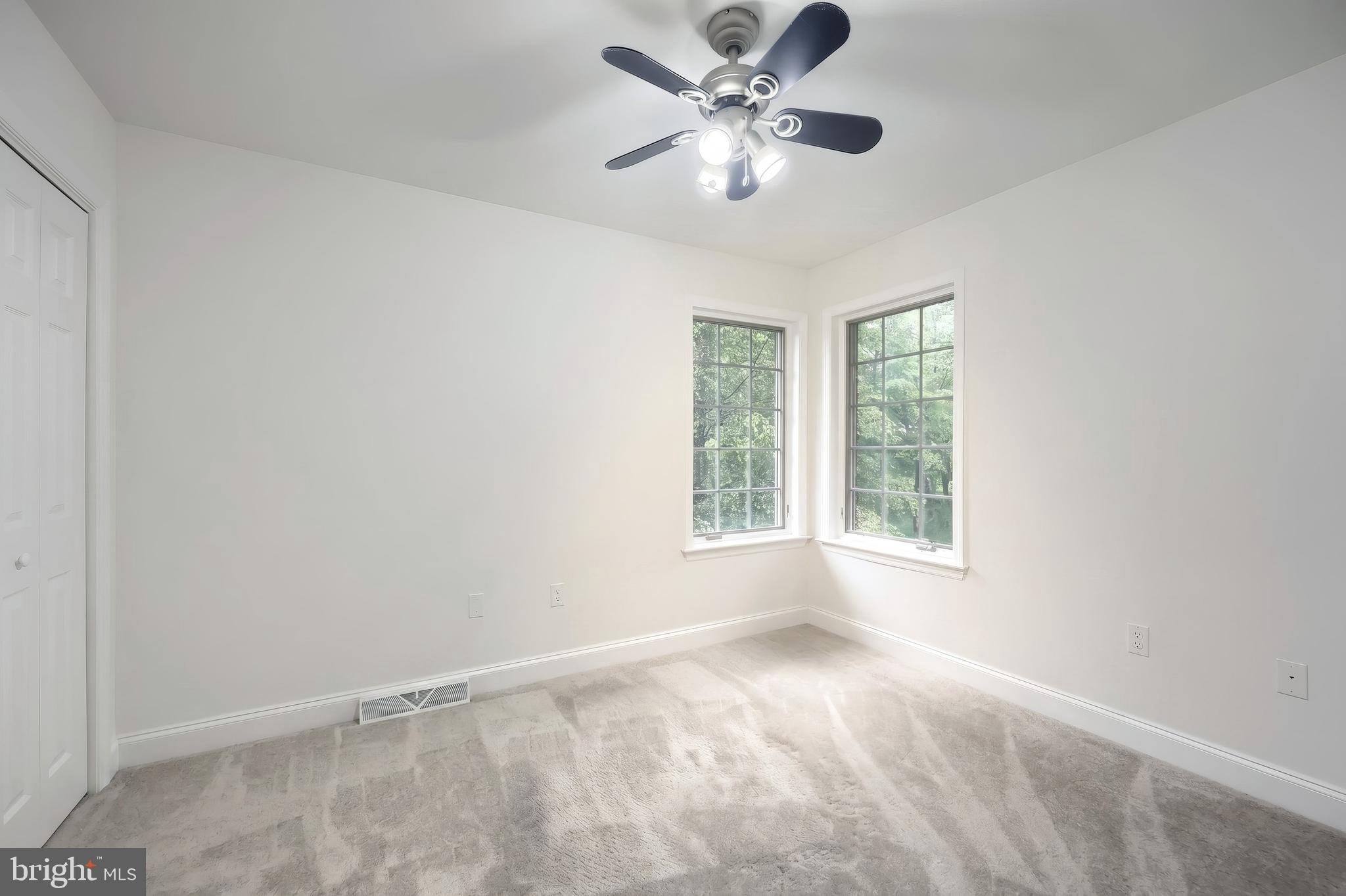 LAUREL ESTATES - Residential