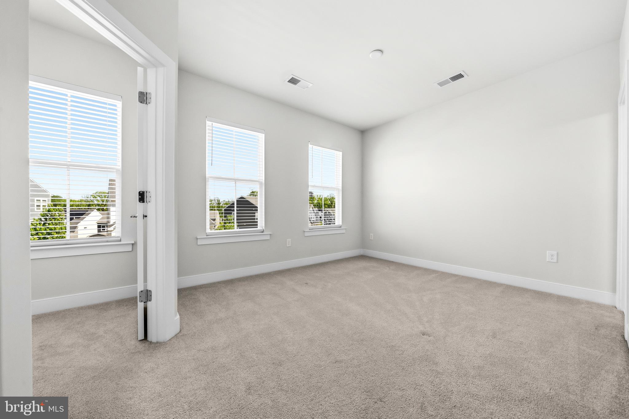 POTOMAC SHORES - Residential