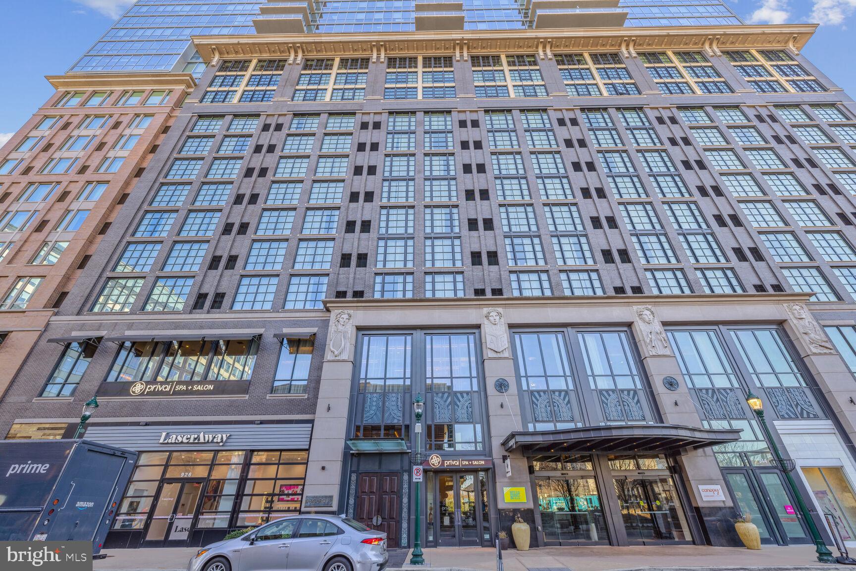 PIKE AND ROSE - Residential