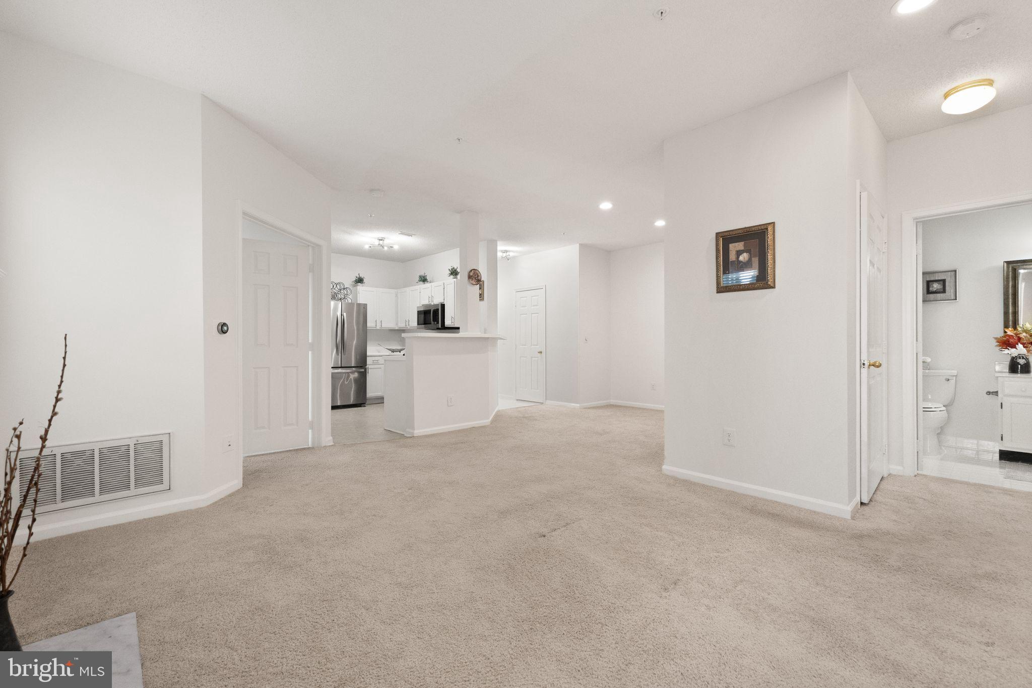 SANDERLING - Residential Lease