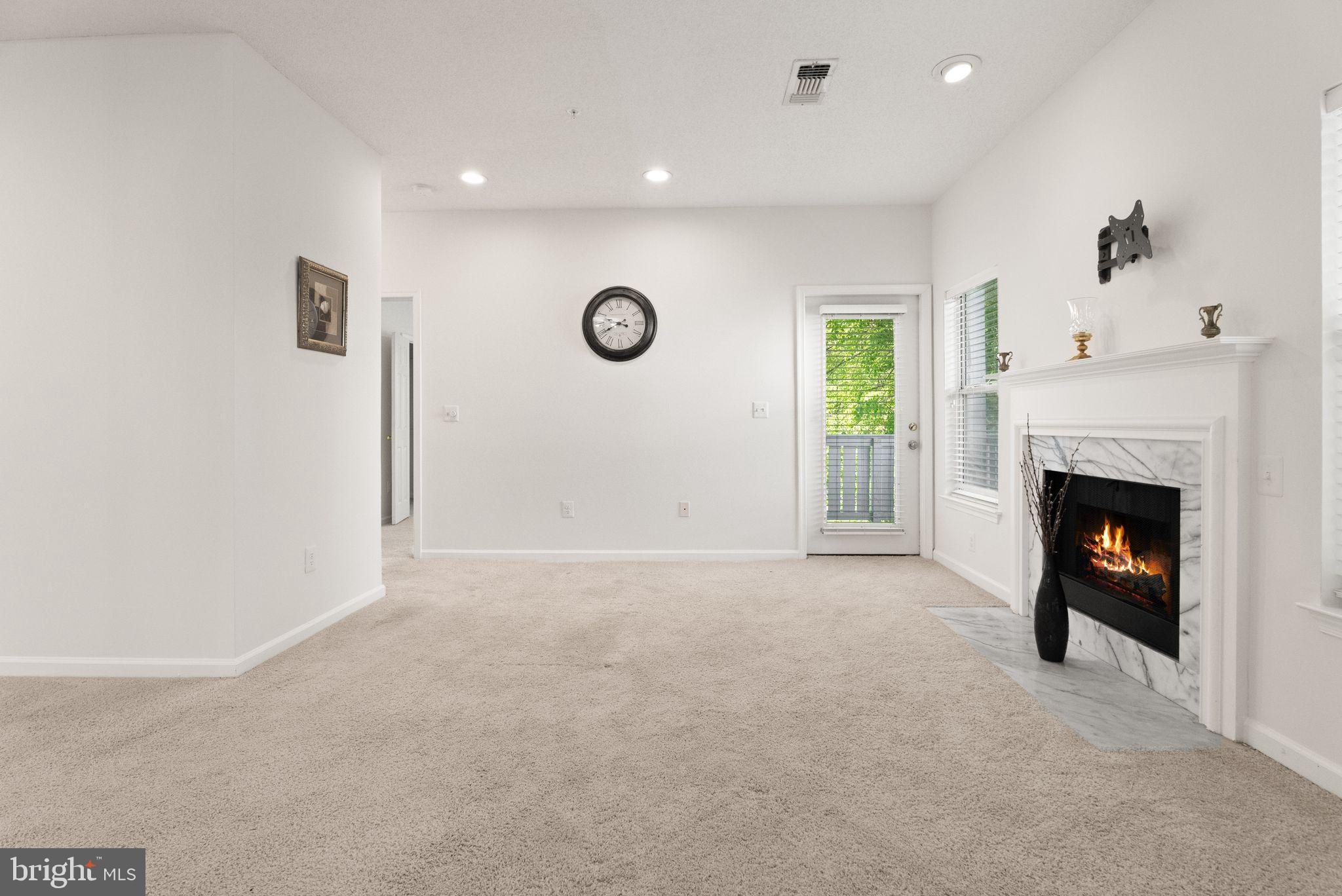 SANDERLING - Residential Lease