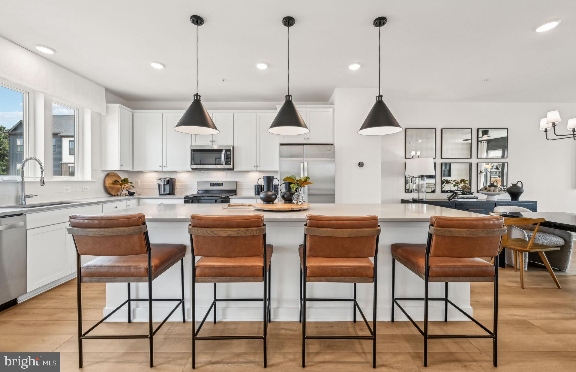 WESTEND AT ARMSTRONG VILLAGE - Residential