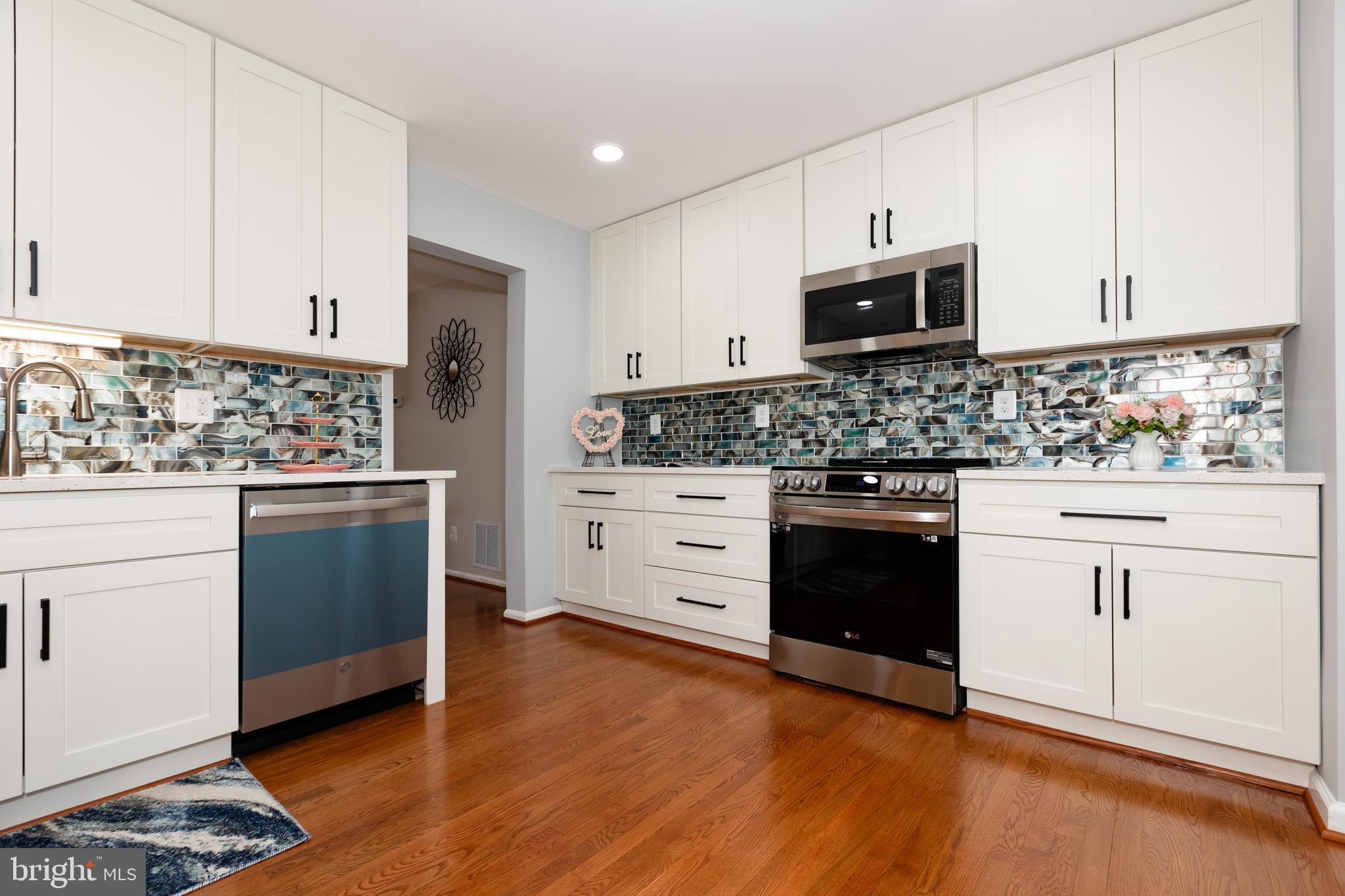 COUNTRY CREEK - Residential