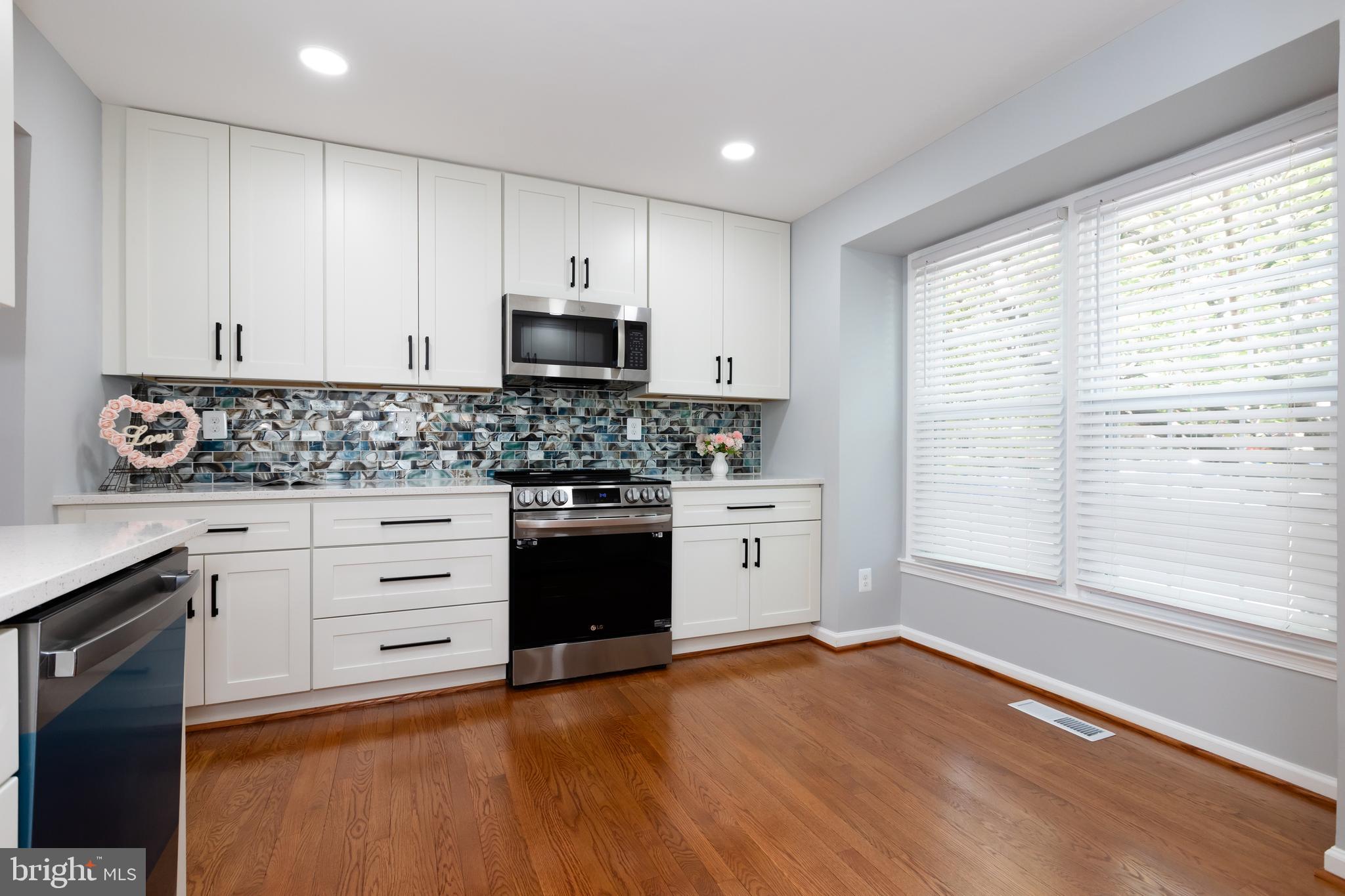 COUNTRY CREEK - Residential