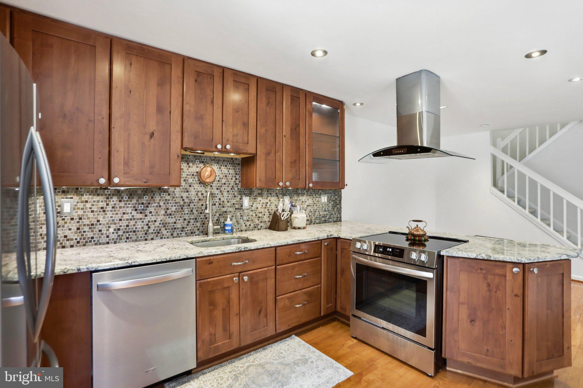 POTOMAC FAIRWAYS - Residential