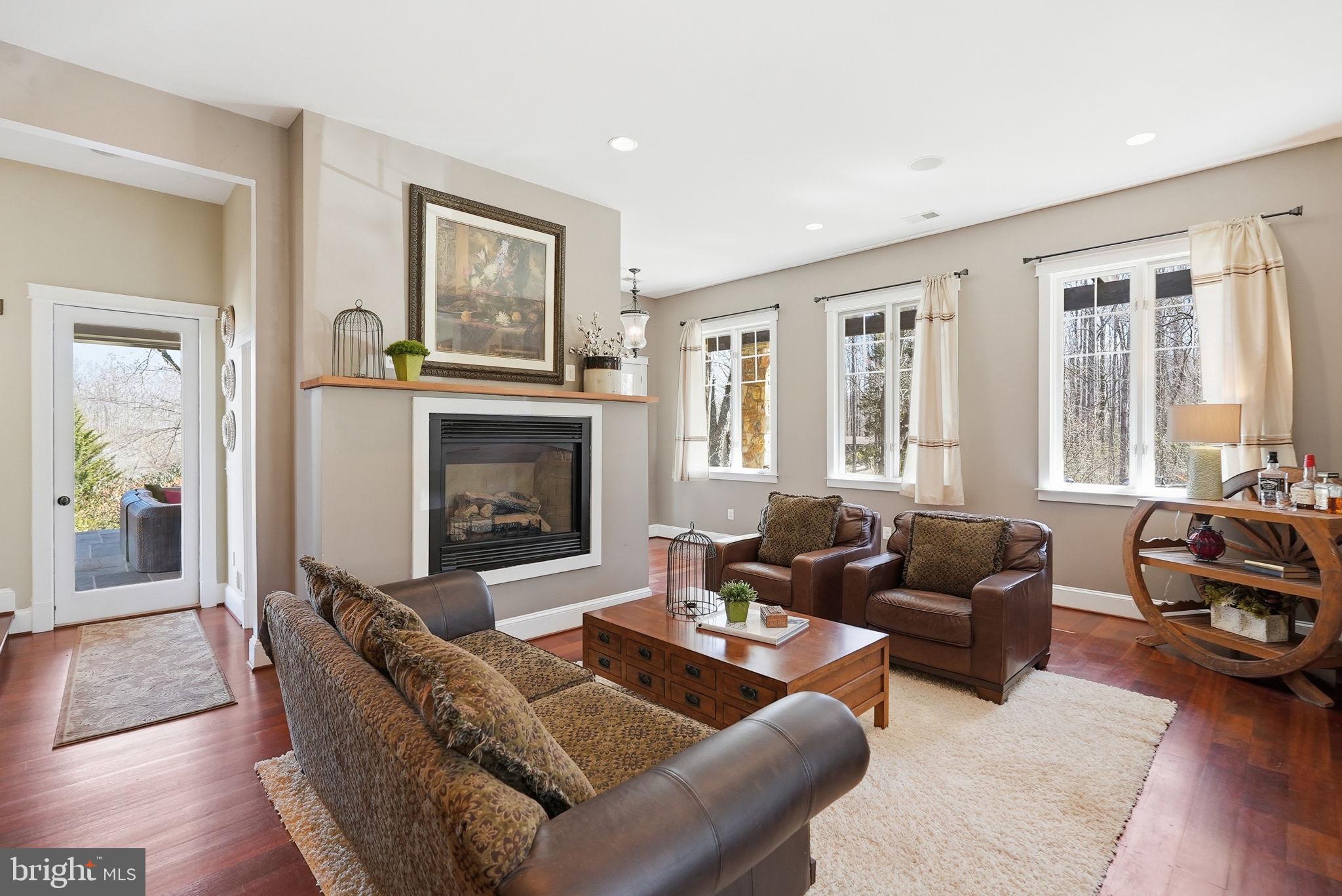 DARNESTOWN OUTSIDE - Residential