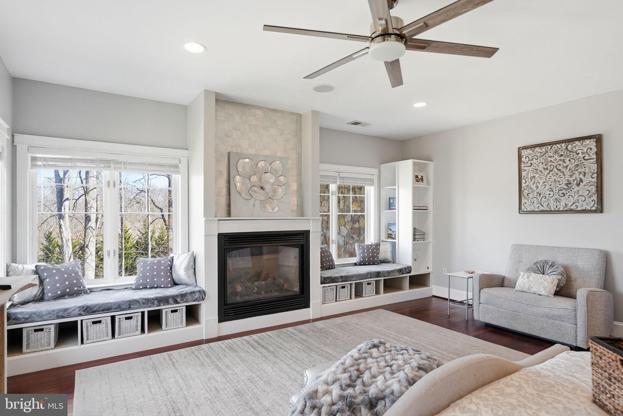 DARNESTOWN OUTSIDE - Residential