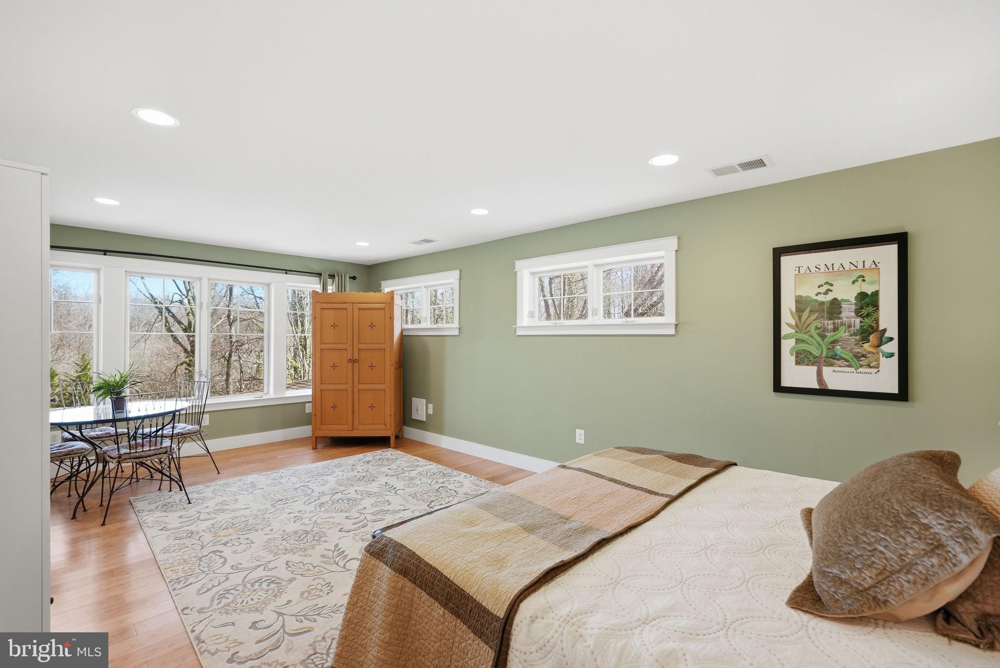 DARNESTOWN OUTSIDE - Residential