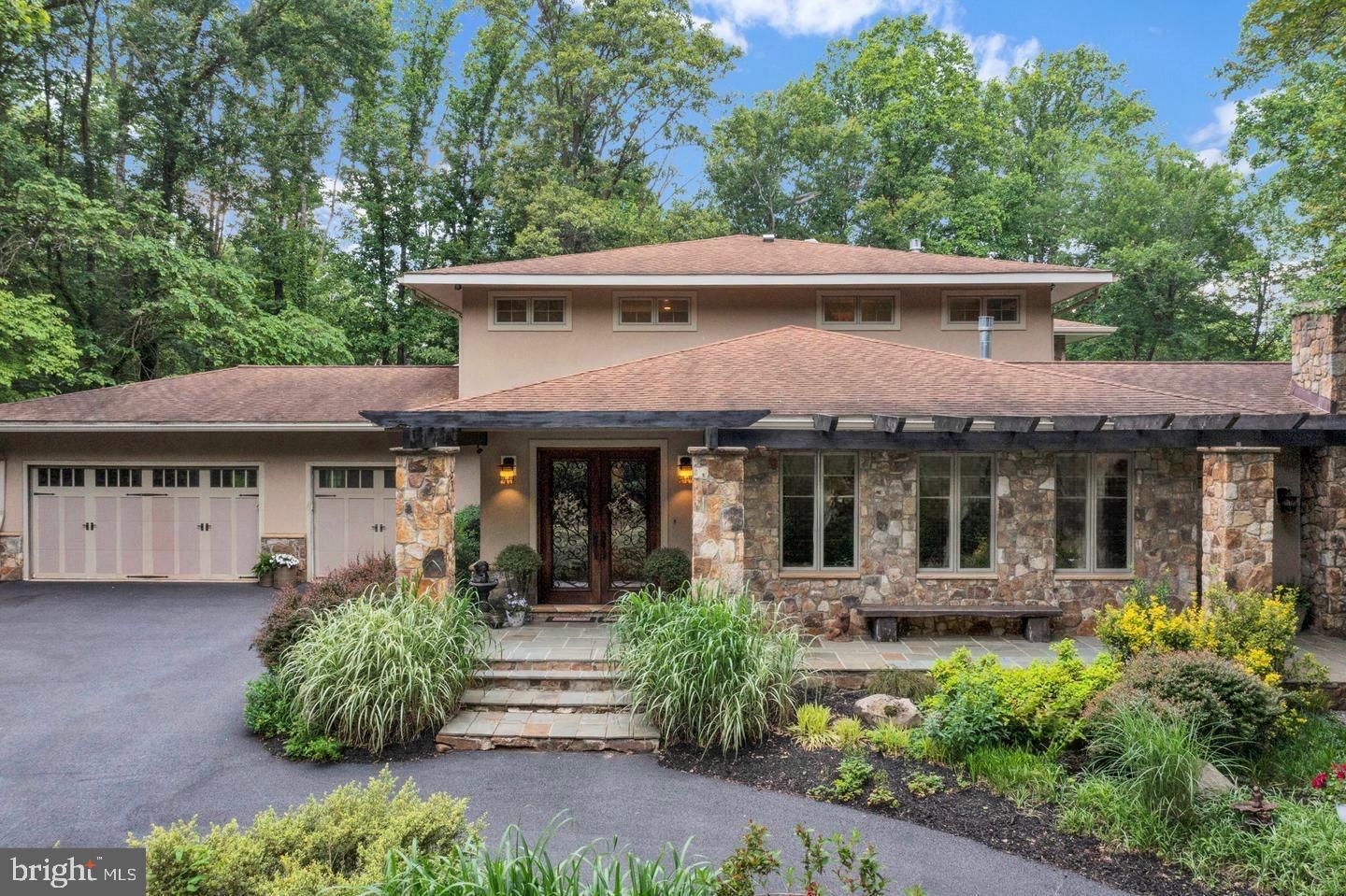 DARNESTOWN OUTSIDE - Residential
