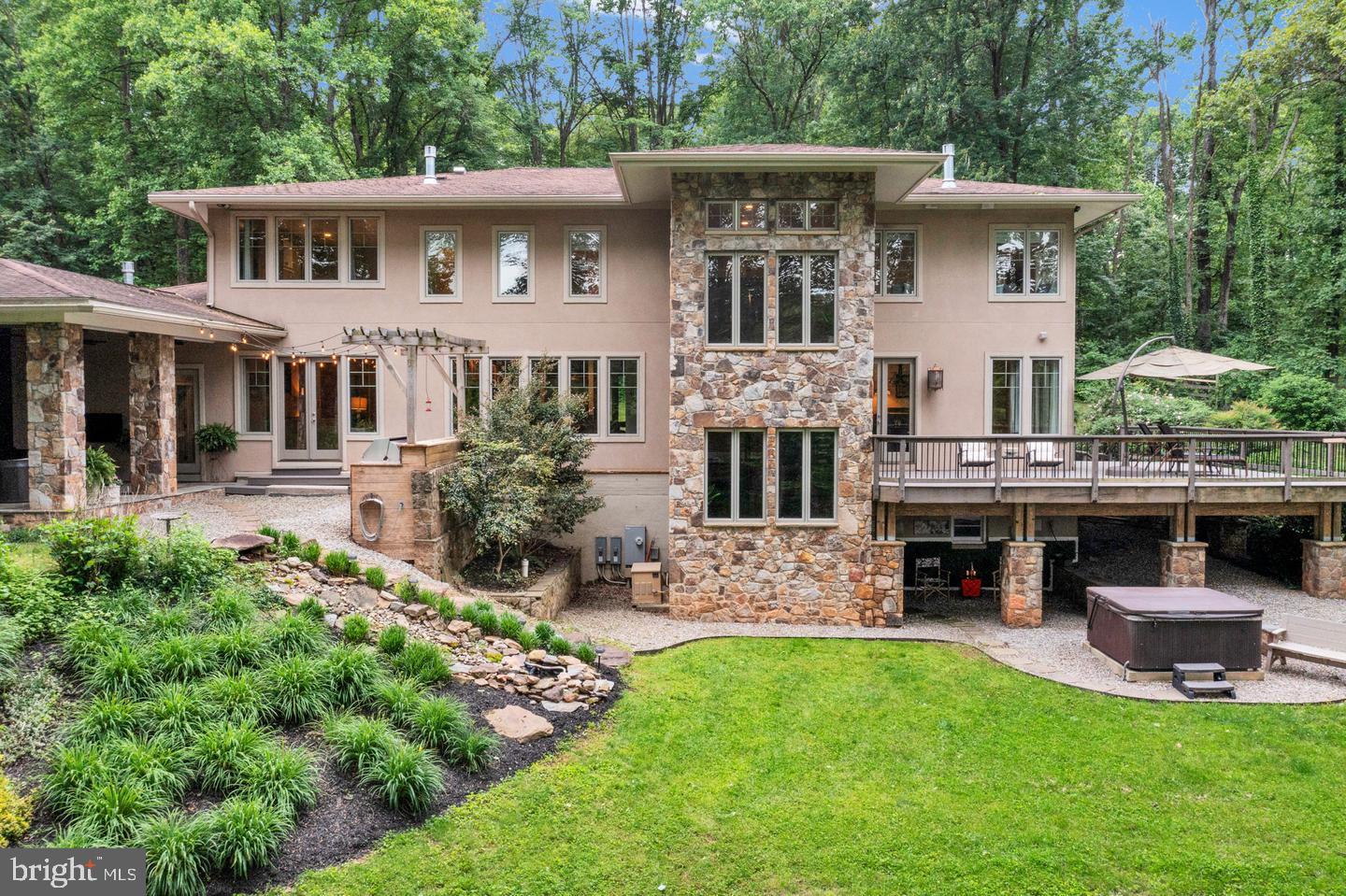 DARNESTOWN OUTSIDE - Residential