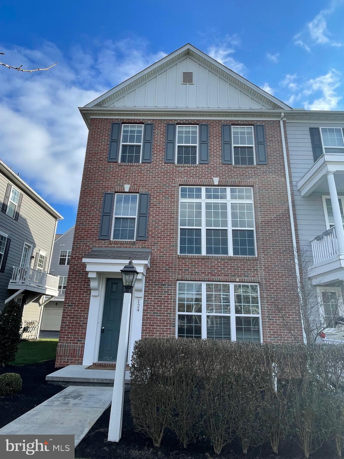 WALDEN - Residential Lease