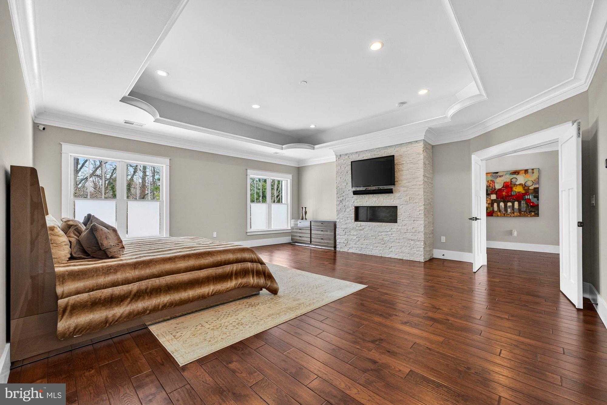 TOWN AND COUNTRY ESTATES - Residential