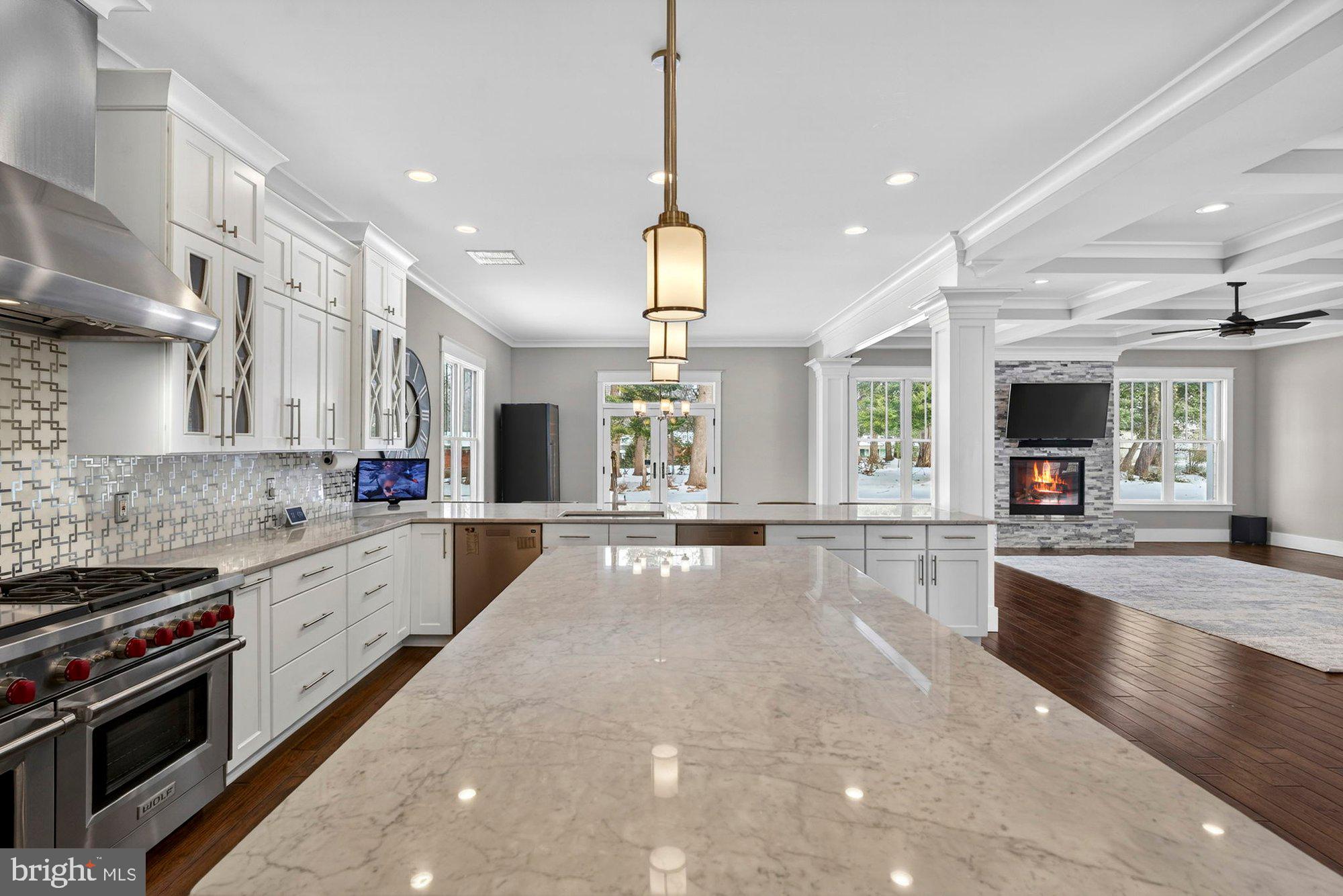 TOWN AND COUNTRY ESTATES - Residential