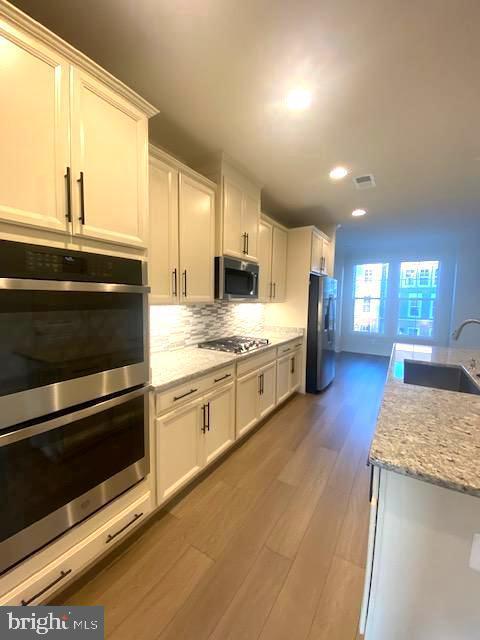 ROBINSON MANOR - Residential Lease