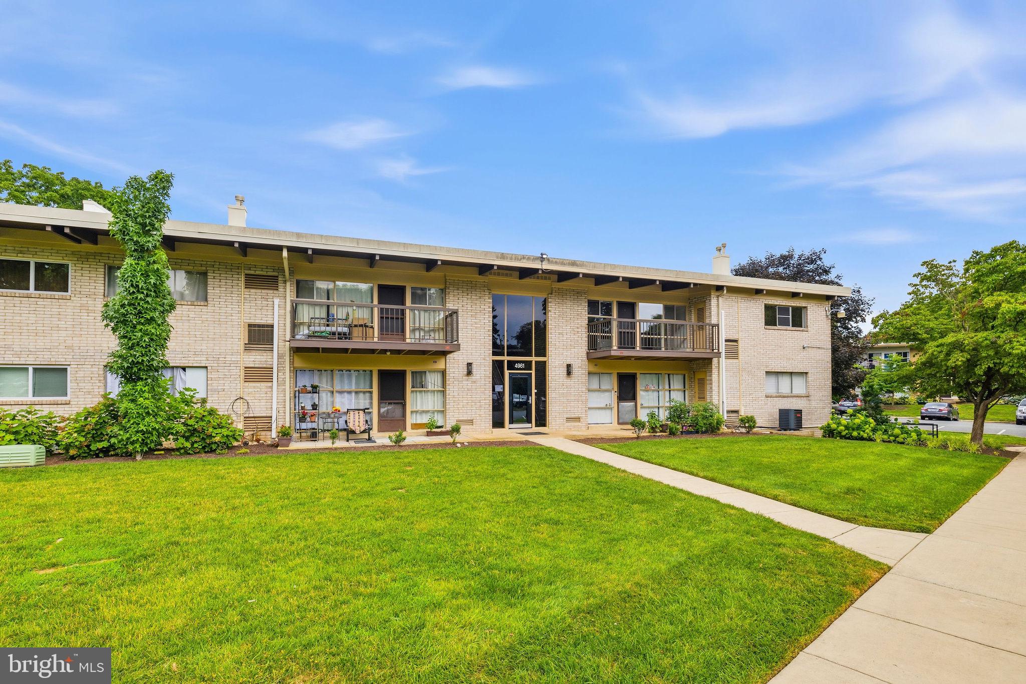 FAIRFAX HERITAGE - Residential