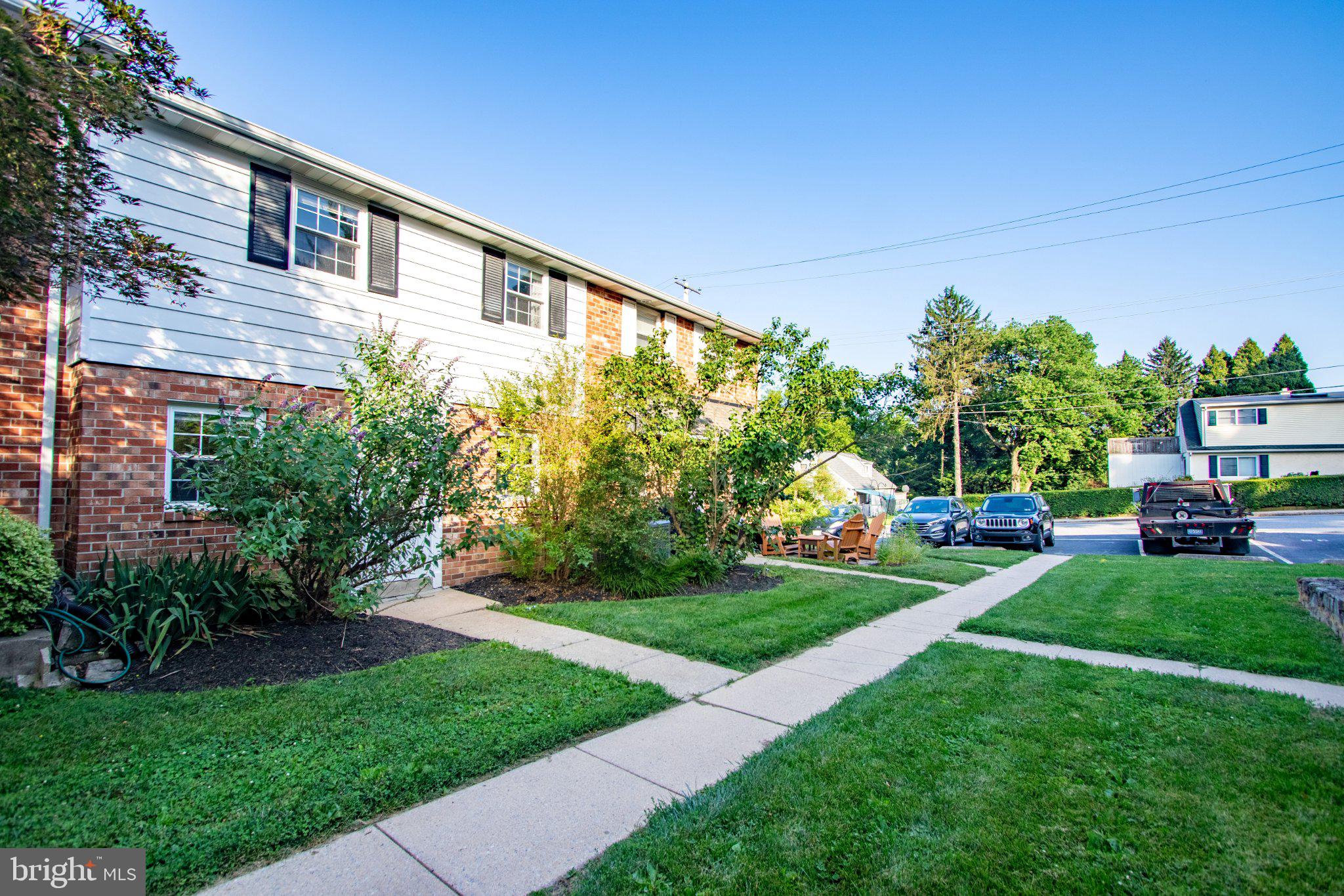 COLONIAL MEWS - Residential