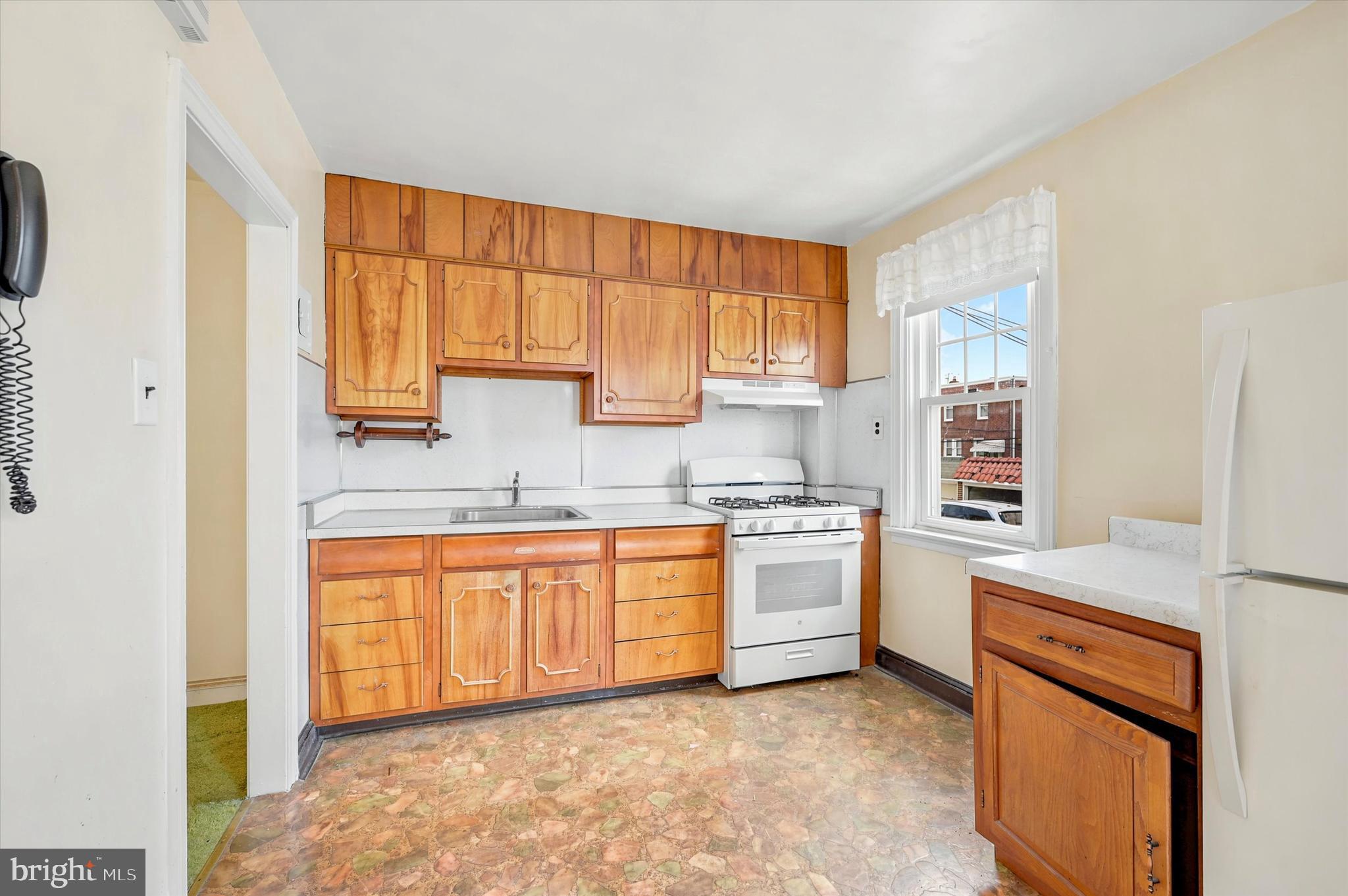 PHILADELPHIA (NORTHEAST) - Residential