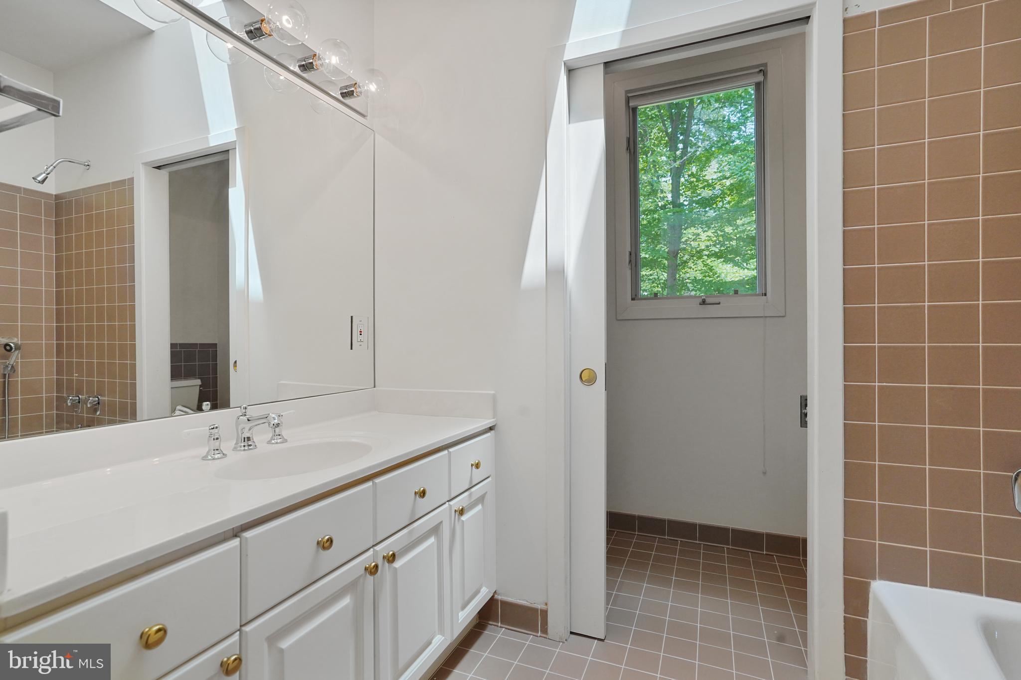SWINKS MILL - Residential