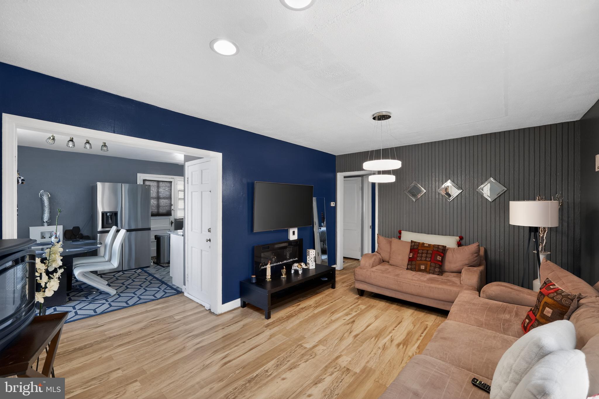PARKVILLE - Residential