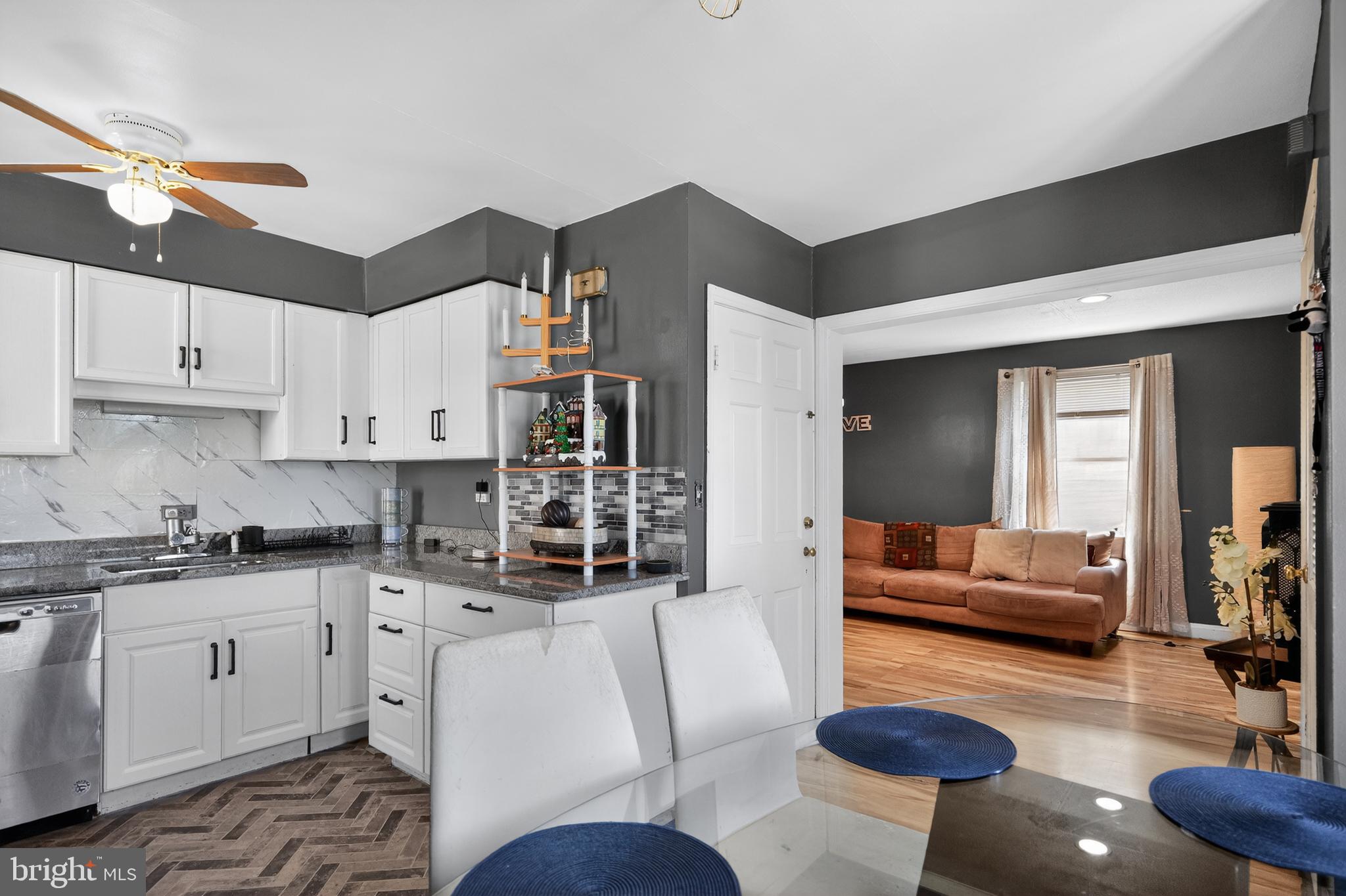 PARKVILLE - Residential