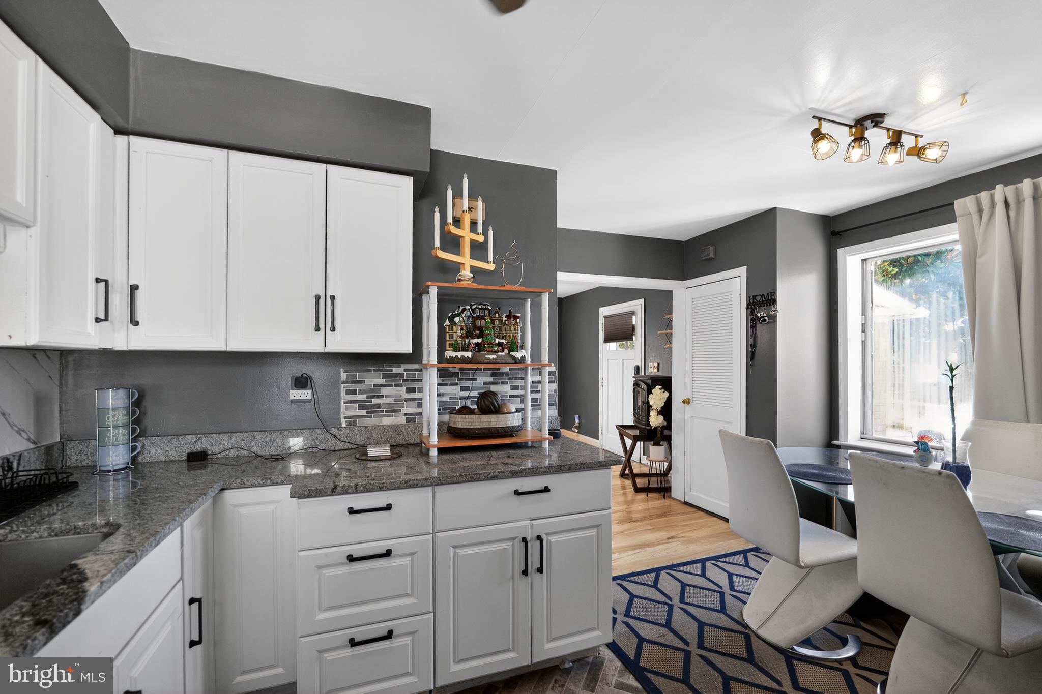 PARKVILLE - Residential