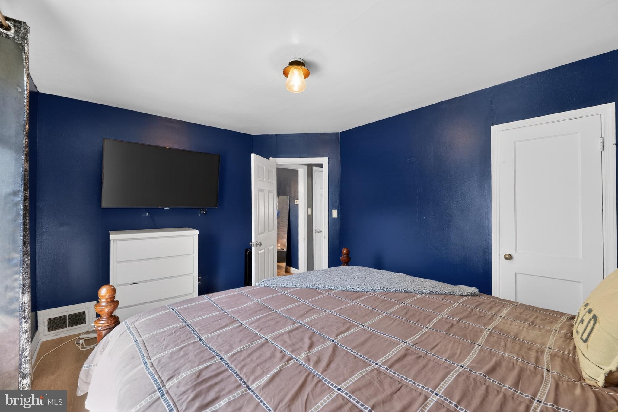 PARKVILLE - Residential