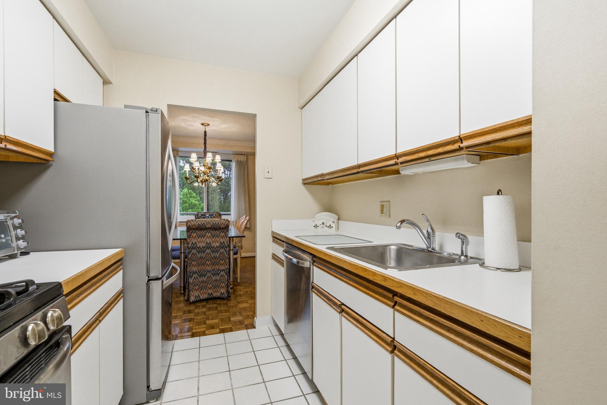 OAK HILL - Residential